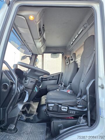 LKW-Fahrgestell IVECO EuroCargo 120