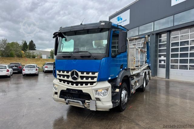 Skip truck MERCEDES-BENZ Arocs 2543 6x2 Nencki 26T AHK
