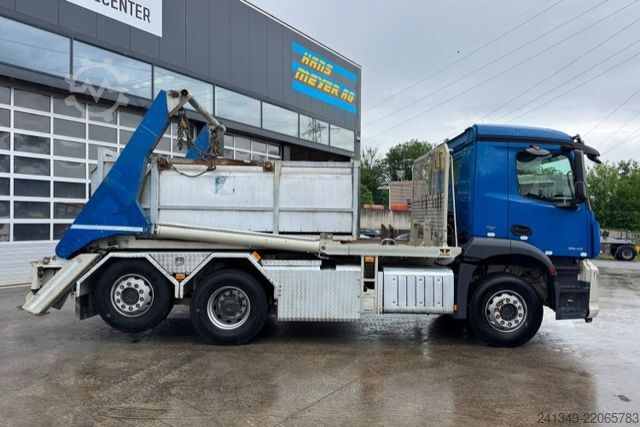Skip truck MERCEDES-BENZ Arocs 2543 6x2 Nencki 26T AHK
