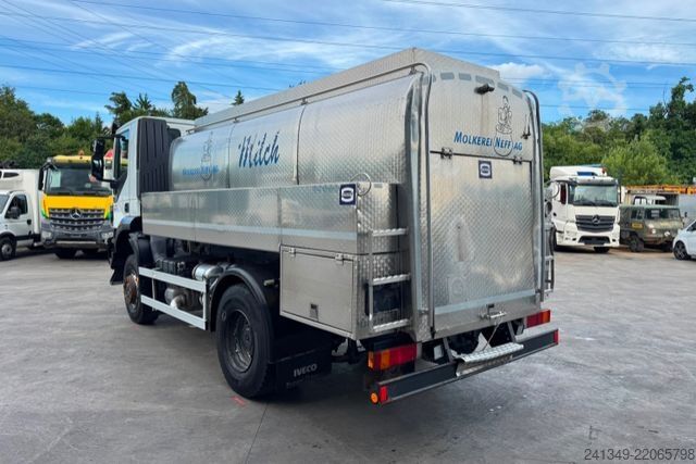 Tanker truck IVECO Trakker 190T36 4x4 Milchtank