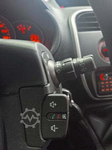 Panel van RENAULT Kangoo Rapid Extra 2xSchiebet. TüvServiceNeu AHK