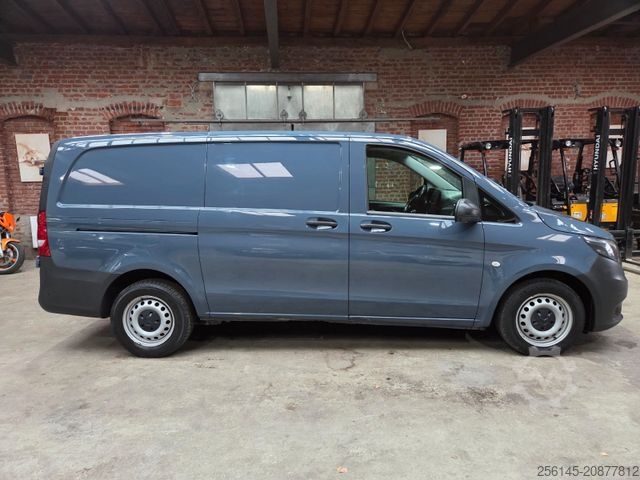 Panel van MERCEDES-BENZ Vito Kasten 110  Kamera Tempom. Klima Tüv neu E6