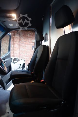 High top van MERCEDES-BENZ eSprinter Kasten 312 L2 terie Klima