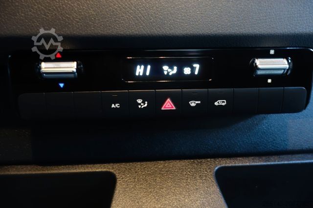 High top van MERCEDES-BENZ eSprinter Kasten 312 L2 terie Klima