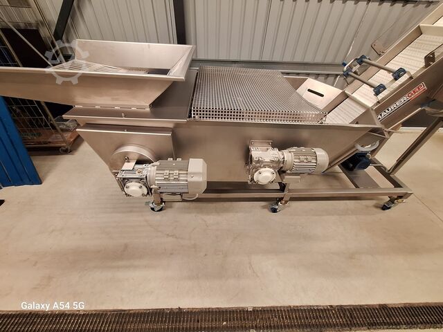 Fruit washer with brusher and grinder MAURER GÉP Kft. MKMDK 3000 fruit wascher with brusher an