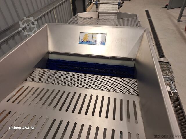 Fruit washer with brusher and grinder MAURER GÉP Kft. MKMDK 3000 fruit wascher with brusher an