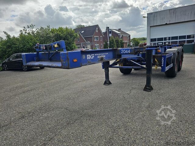 Transport von Containern MKF METALLBAU CS 20 -20 FOOT- CONTAINER CHASSIS -HEAVY DUTY- ...