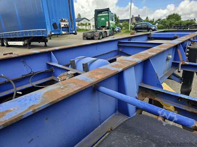 Transport von Containern MKF METALLBAU CS 20 -20 FOOT- CONTAINER CHASSIS -HEAVY DUTY- ...