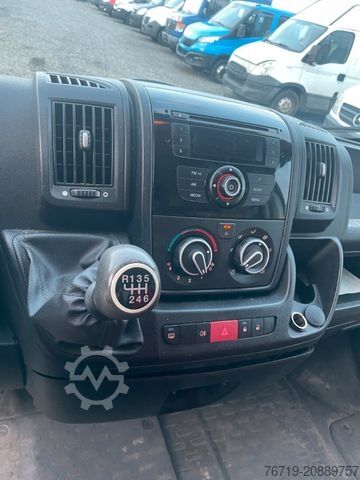 Kastenwagen hoch FIAT Ducato Grossr.-Kasten 35 130  L4,Klima