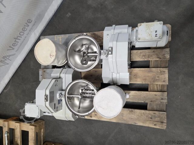 K-Tron volumetric dosing system K-Tron 