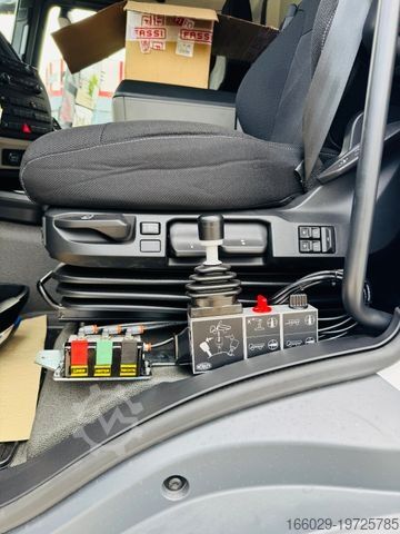 Kipper LKW MAN 18.320 4x2 mit Fassi Ladekran Sofort Verfügbar