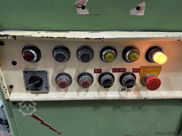 Centerless grinding machine Ghiringhelli 65