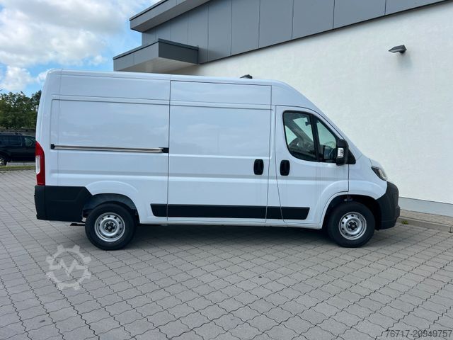 High top van FIAT Ducato L2H2 140 PS AHK Klima Kamera