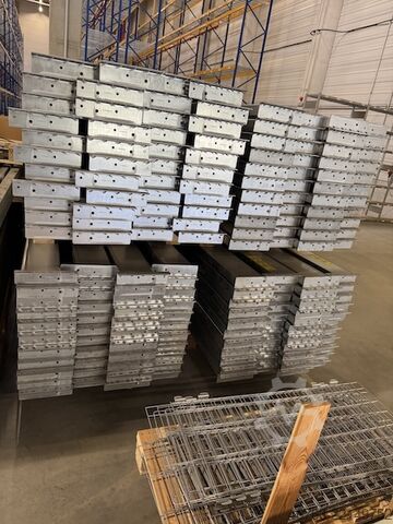 High-bay warehouse Dexion Speedlock P90