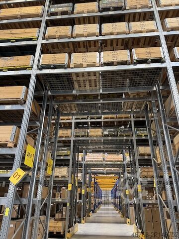 High-bay warehouse Dexion Speedlock P90