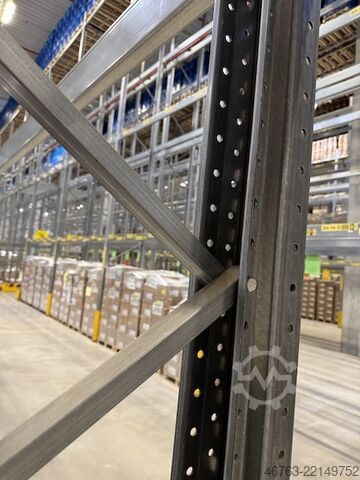 High-bay warehouse Dexion Speedlock P90