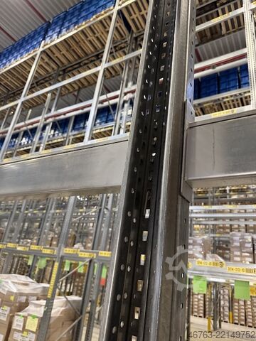 High-bay warehouse Dexion Speedlock P90