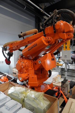 Robot milling machine ABB IRB R6400 RM 2000