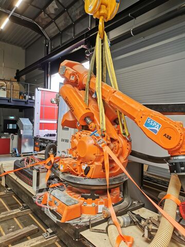 Robot milling machine ABB IRB R6400 RM 2000