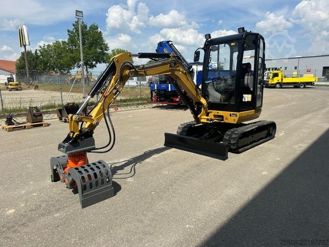 Mini excavator CATERPILLAR 302.7 Powertilt Löffelpaket Sortiergreifer
