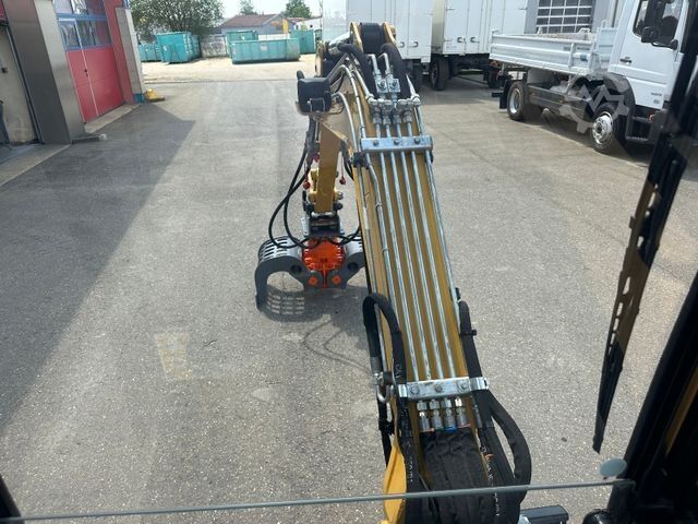 Mini excavator CATERPILLAR 302.7 Powertilt Löffelpaket Sortiergreifer