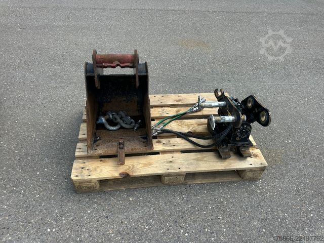 Mini excavator CATERPILLAR 302.7 Powertilt Löffelpaket Sortiergreifer