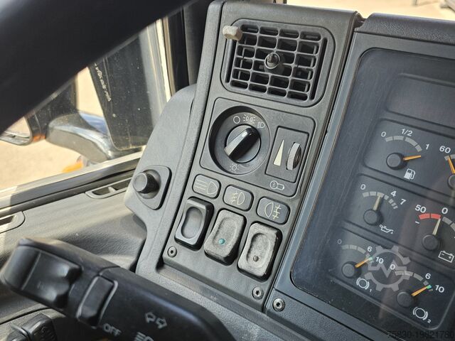 Standard-SZM Scania R164.580 V8 / MANUAL / RETARDER / TOPLINE