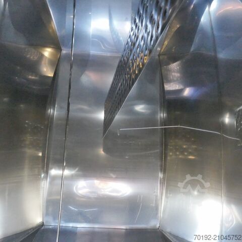 8300 Liter kühlbarer kubischer Lagertank aus V2A mit 2 inneren Kühlplatten  9429