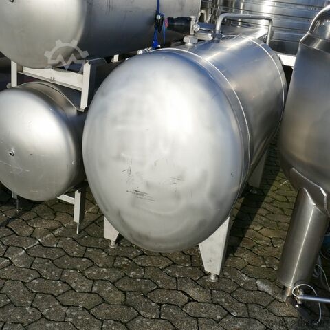 900 Liter ovaler Behälter aus V4A  9402