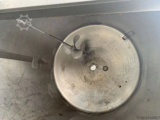 1500 Liter Rührwerksbehälter aus V2A mit Propellerrührwerk  S16421