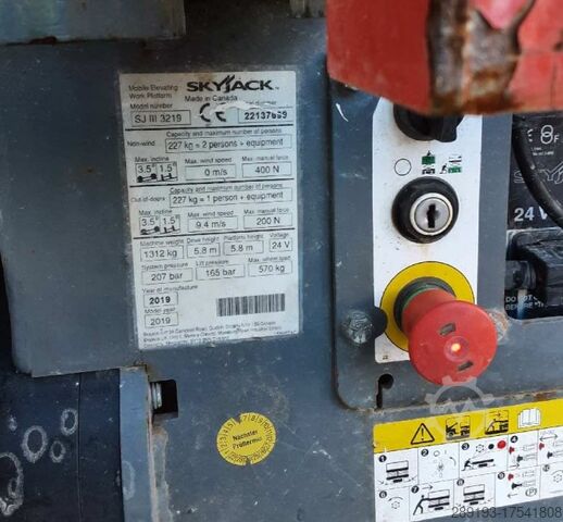 Scherenarbeitsbühne Skyjack SJ III 3219 Elektro 7,79m