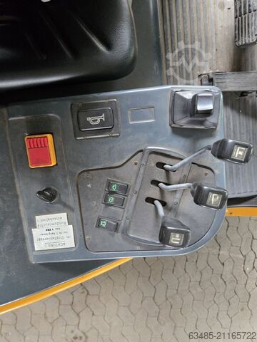 Treibgasstapler Jungheinrich TFG 40 CK