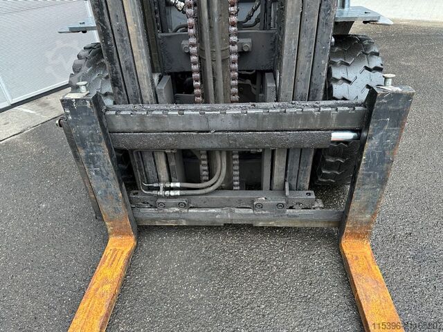 Treibgasstapler Toyota 02-8FGF30 - TRIPLEX 4,7 m