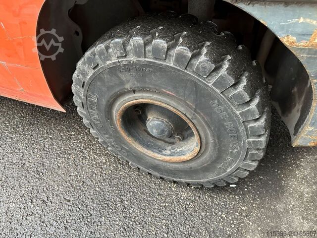 Treibgasstapler Toyota 02-8FGF30 - TRIPLEX 4,7 m