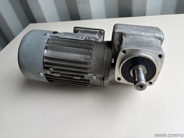Geared motor Getriebebau NORD 1S50VZ.71 L/4 + NORD motor SK 71L/4 0.37 kW i=35 40 rpm 3-phase Motoreduktor Getriebebau NORD 1S50VZ.71 L/4 + silnik NORD SK 71L/4 0,37 kW i=35 40 obr./min 3-fazowy Motoreduktor Getriebebau NORD 1S50VZ.71 L/4 + silnik NORD SK 71L/4 0,37 kW i=35 40 obr./min 3-fazowy