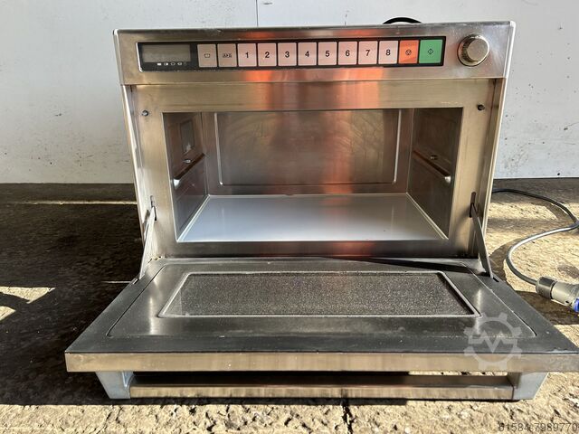 Mikrowelle Panasonic NE1880