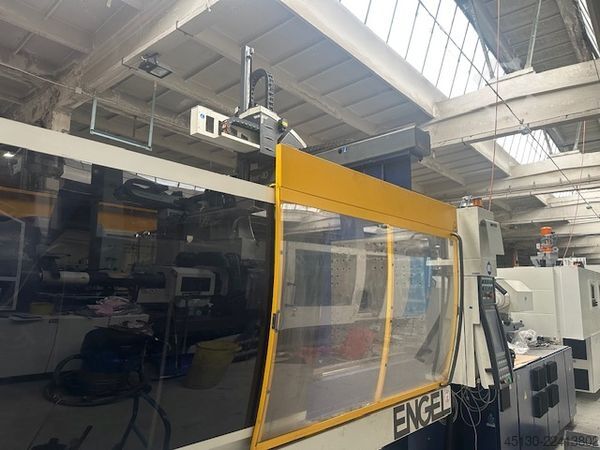Injection molding machine Engel Victory 2550/350 Tech
