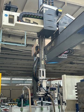 Injection molding machine Engel Victory 2550/350 Tech
