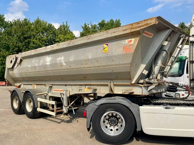 Tipper Fruehauf STEEL CHASSIS, STEEL DUMPER!   Full spring!  TO...