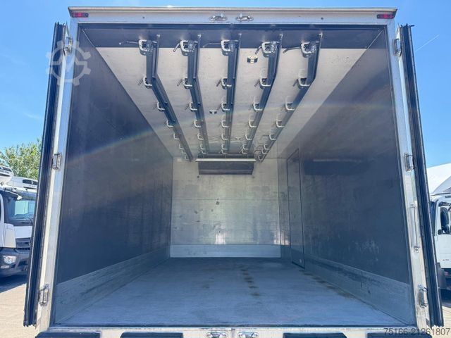 Refrigerated truck MAN 12.220 BL Kühlkoffer 5 m TK T 600*5 Rohrbahnen