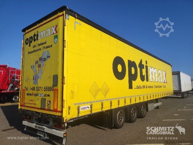 Auflieger mit Pritsche & Plane Schmitz Cargobull Curtainsider Mega Getränke