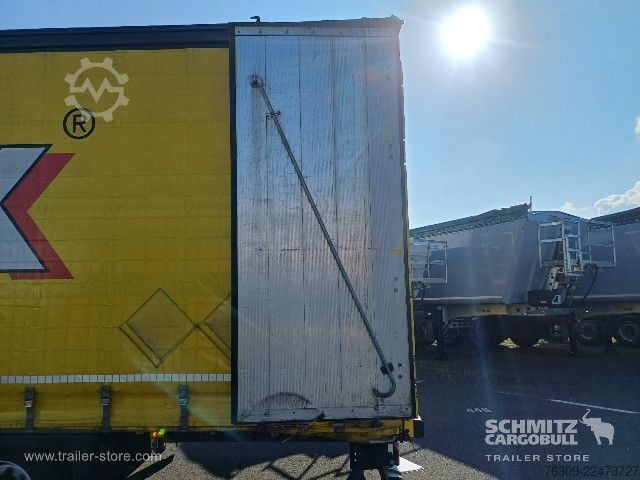 Auflieger mit Pritsche & Plane Schmitz Cargobull Curtainsider Mega Getränke