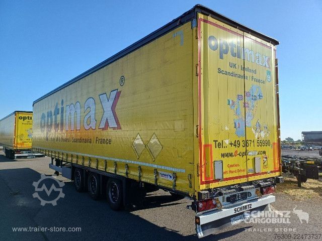 Auflieger mit Pritsche & Plane Schmitz Cargobull Curtainsider Mega Getränke