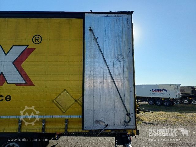 Auflieger mit Pritsche & Plane Schmitz Cargobull Curtainsider Mega Getränke