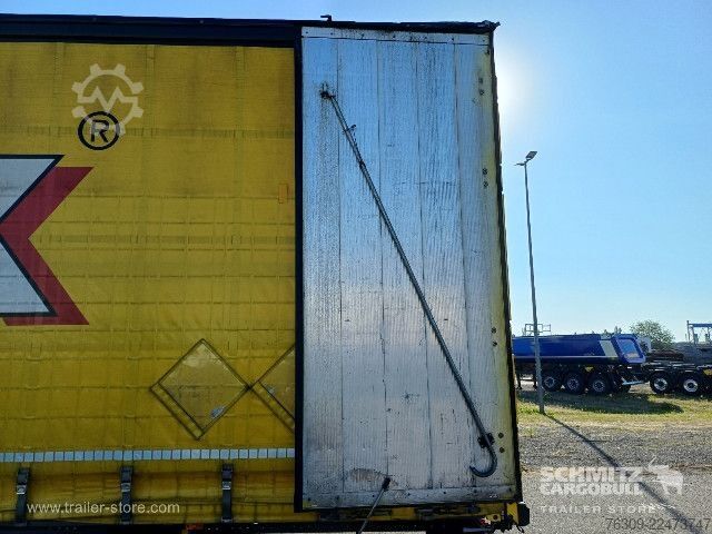 Auflieger mit Pritsche & Plane Schmitz Cargobull Curtainsider Mega Getränke