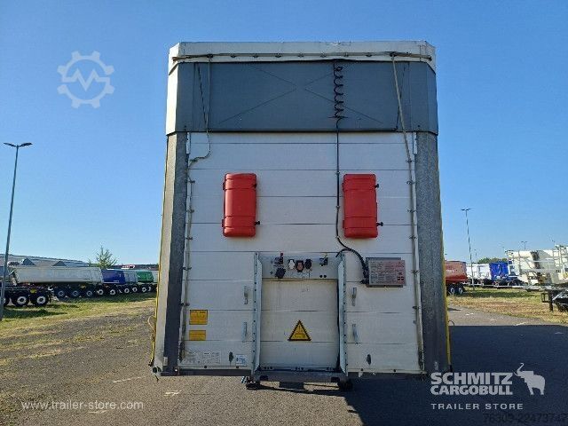 Auflieger mit Pritsche & Plane Schmitz Cargobull Curtainsider Mega Getränke
