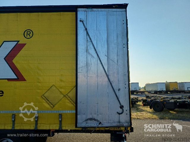 Auflieger mit Pritsche & Plane Schmitz Cargobull Curtainsider Mega Getränke