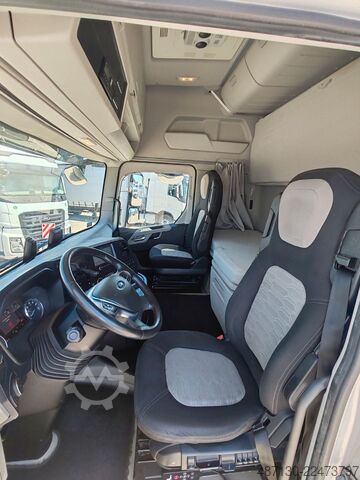Volumen SZM FORD F-MAX 500 LUXURY Mega