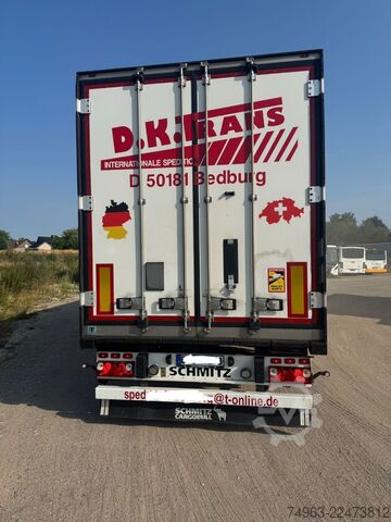 Kühlauflieger SCHMITZ CARGOBULL SKO 24, Thermo King A 400, sehr guter Zustand