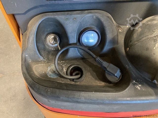 Niederhubwagen Still EGU16